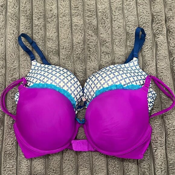 Victoria Secret Push Up Bra Bundle - Picture 1 of 9